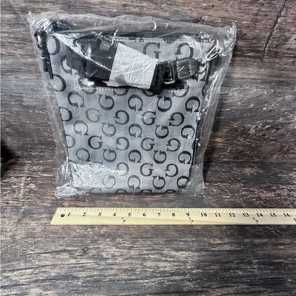 GU3SS Gray and Black Designer Crossbody Bag with Stylish Pattern - Picture 3 of 5